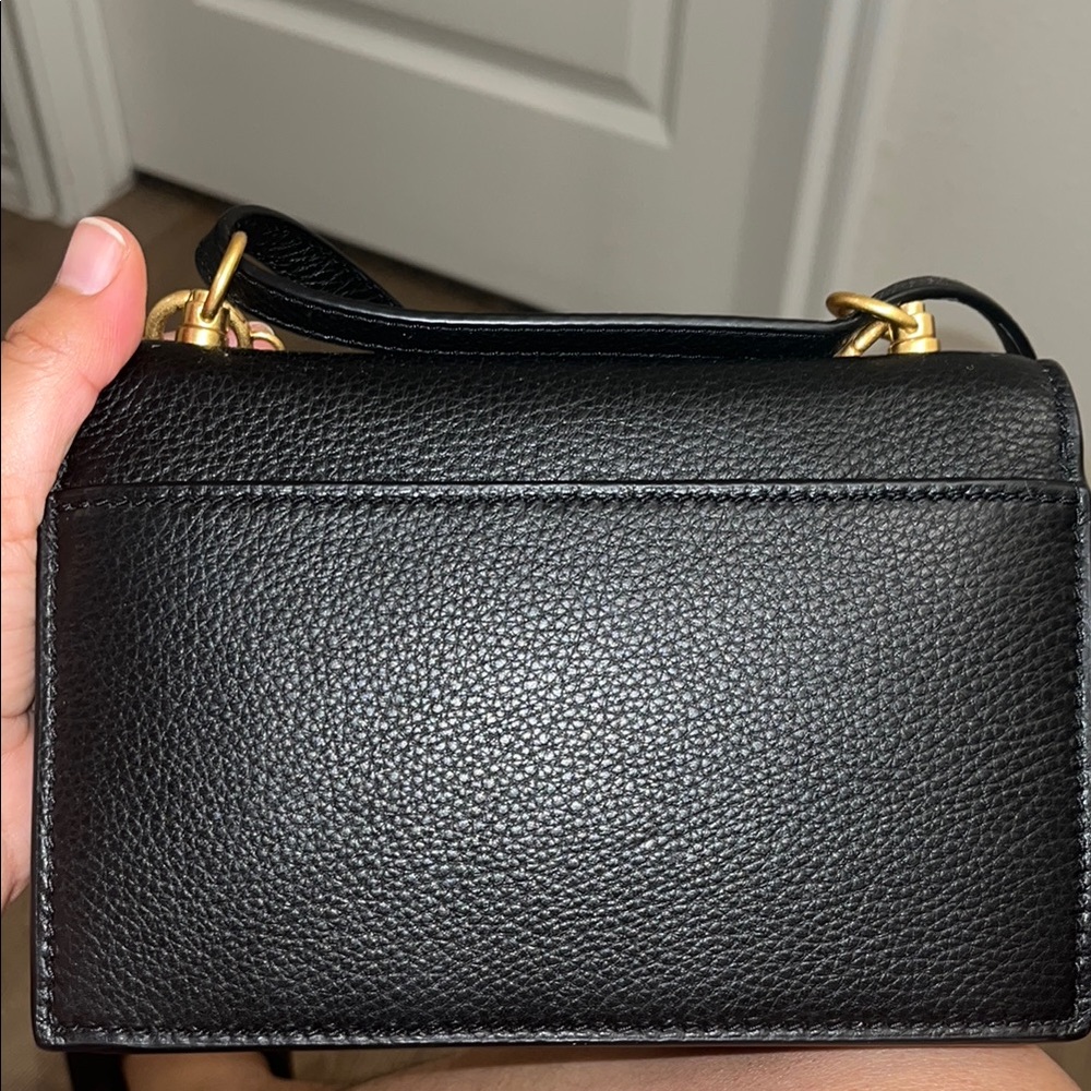 Tory Burch Black Leather Shoulder Bag authentic
BRAND NEW NEVER USED - Picture 5 of 9